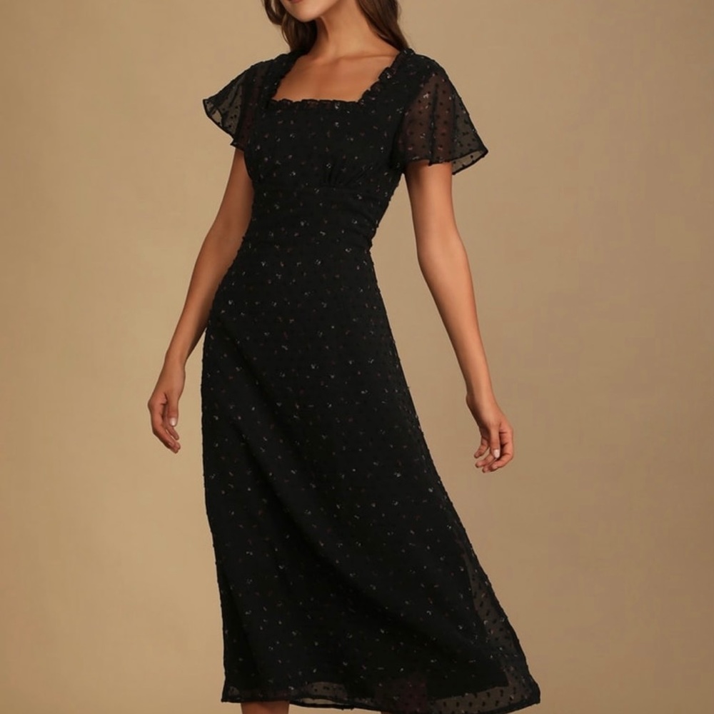 Lulu’s So Kiss Me Black Floral Print Swiss Dot Maxi Dress